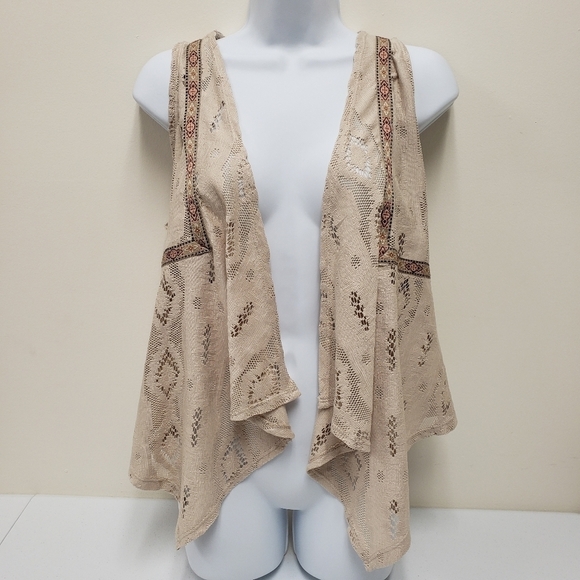 Maurices Womens Boho Lace Vest Size Small - Picture 1 of 5